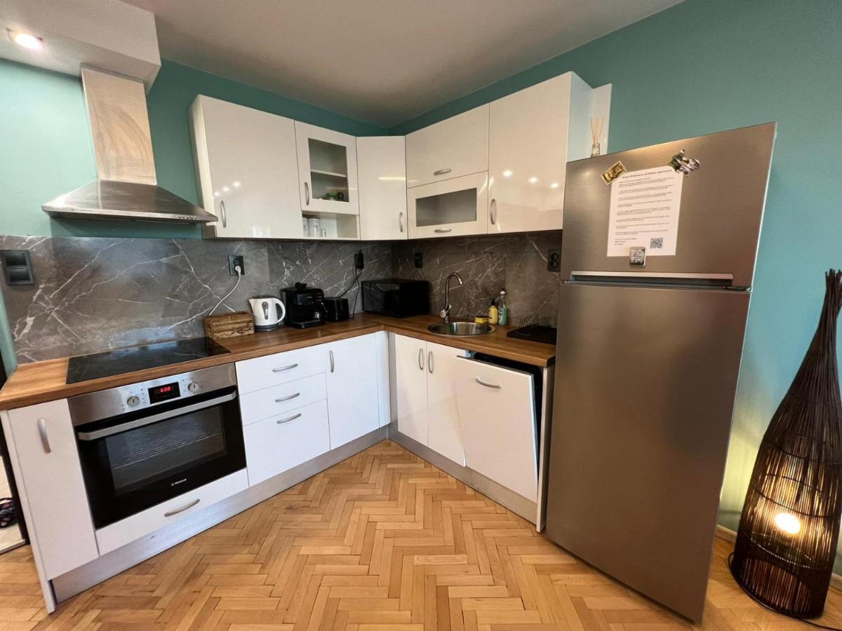 Al Malina 3Bdr Family Apt With Parking Space Near Airport And Iec صوفيا المظهر الخارجي الصورة